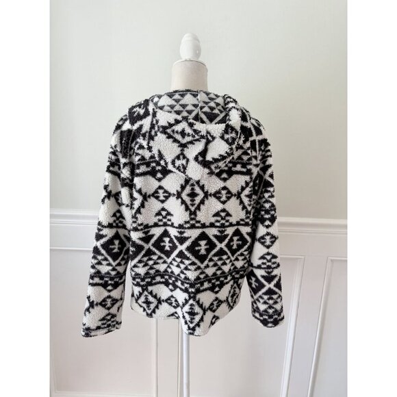 Eye Candy M Cream Black Aztec Print Sherpa Fleece Open Hooded Cardigan EUC - Picture 4 of 5